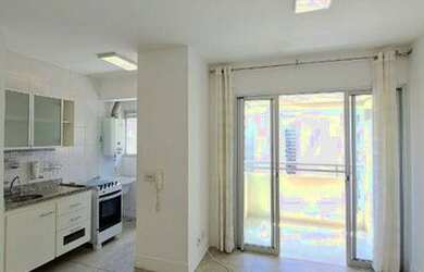 Imagem: O apartamento possui 1 Dormitório, 1 Banheiro, 1 Vaga na garagem