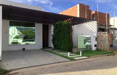 Imagem: A casa em condomínio possui 3 Dormitórios, 2 Banheiros, 2