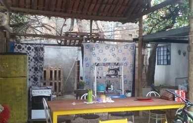 Imagem: A casa possui 2 Dormitórios, 1 Banheiro e 150m² de Área e