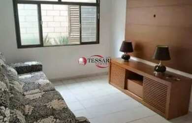 Imagem: A casa possui 4 Dormitórios, 5 Banheiros, 2 Vagas na garagem