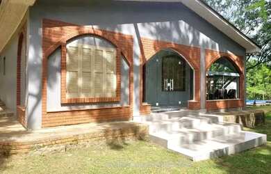 Imagem: A fazenda possui 1.854m² de Área, Churrasqueira, Piscina e