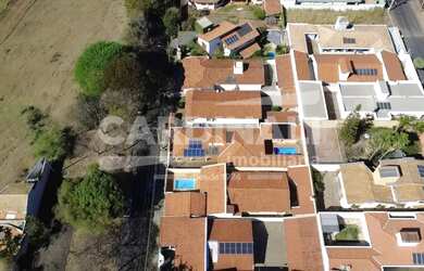 Imagem 3: Casa 3 Dormitórios sendo 2 Suites Com piscina e Vaga cobertas para 2...