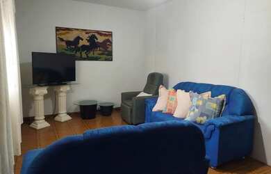 Imagem: O apartamento possui 5 Dormitórios, 2 Banheiros, 3 Vagas na