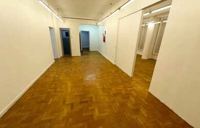 Imagem 8: Escritório para aluguel possui 220 metros quadrados em Centro - Belo Horizonte - MG