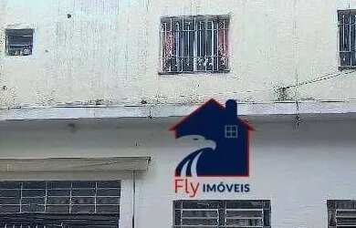 Imagem: O depósito possui 5 Vagas na garagem, 350m² de Área e está