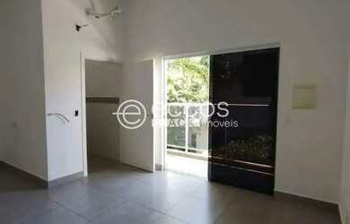 Imagem: O depósito possui 20m² de Área e está localizado em Brasil