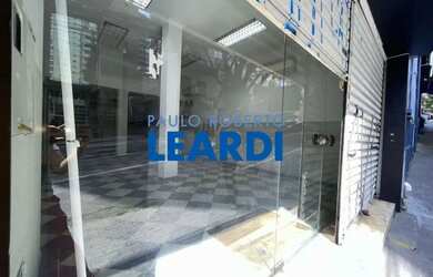 Imagem: O depósito possui 135m² de Área e está localizado em Cerqueira