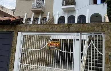 Imagem: A casa possui 3 Dormitórios, 2 Banheiros, 5 Vagas na garagem