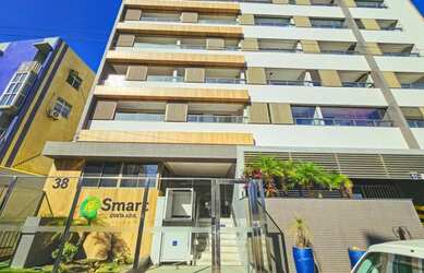 Imagem: O apartamento possui 1 Dormitório, 1 Banheiro, 1 Vaga na garagem