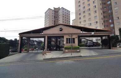 Imagem: O apartamento possui 3 Dormitórios, 1 Banheiro, 1 Vaga na garagem