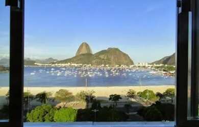 Imagem: O apartamento possui 1 Dormitório, 1 Banheiro, 32m² de Área