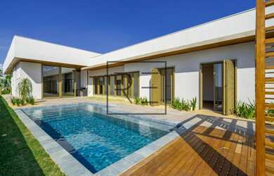 Imagem: A casa em condomínio possui 3 Dormitórios, 5 Banheiros, 5