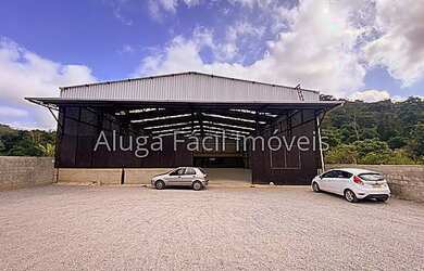 Imagem: O depósito possui 2.200m² de Área e está localizado em