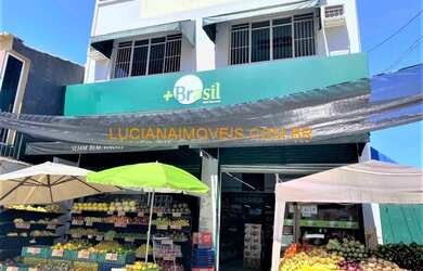 Imagem: O depósito possui 4 Vagas na garagem, 350m² de Área e está