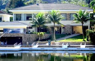 Imagem 1: Casa no Residencial Marina Guarujá no Canal de Bertioga