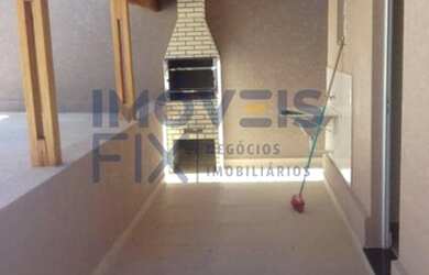 Imagem: A casa possui 3 Dormitórios, 2 Banheiros, 1 Vaga na garagem