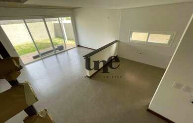 Imagem 13: 100 metros da lagoa. Churrasqueira, Lareira, 2 Vagas na garageme3 Dormitórios