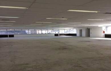 Imagem: O depósito possui 5 Vagas na garagem e 578m² de Área e está