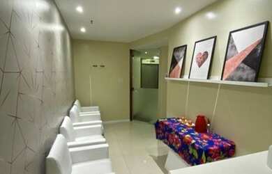 Imagem: O depósito possui 4 Vagas na garagem e 112m² de Área e está