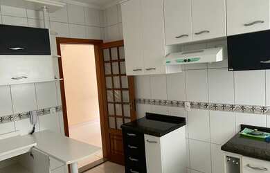 Imagem: A casa em condomínio possui 3 Dormitórios, 2 Banheiros, 2