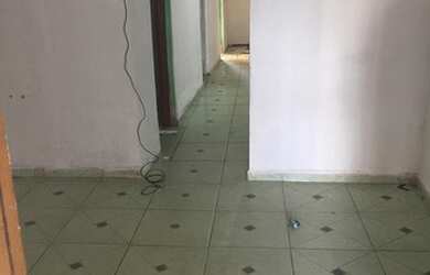 Imagem: A casa possui 2 Dormitórios, 1 Banheiro e 1 Vaga na garagem