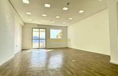 Imagem: O apartamento possui 1 Banheiro, 1 Vaga na garagem, 51m² de