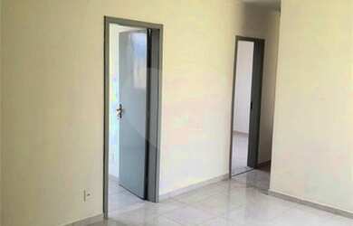 Imagem 8: Maravilhoso apartamento, desocupado em condomínio fechado VP