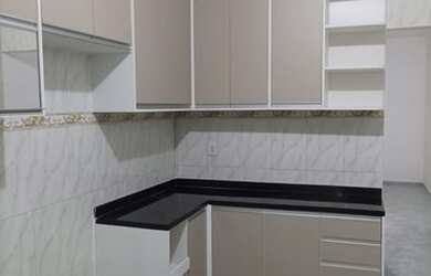 Imagem: A casa possui 4 Dormitórios, 3 Banheiros, 2 Vagas na garagem