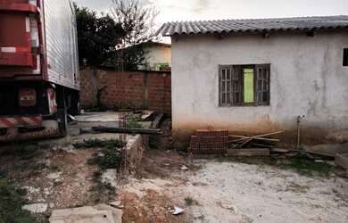 Imagem 2: Vendo esta casa. 1 Banheiroe1 Dormitório