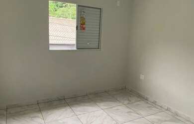 Imagem: A casa possui 2 Dormitórios, 2 Banheiros, 60m² de Área e