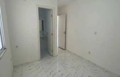 Imagem 3: Vendo casa com varanda de 2/4 sendo uma suíte