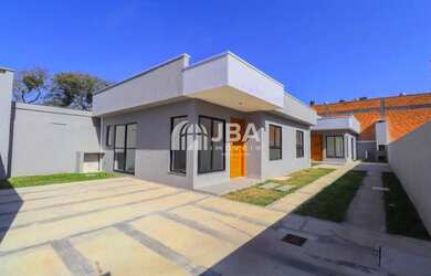 Imagem: A casa em condomínio possui 3 Dormitórios, 2 Banheiros, 2