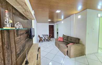 Imagem: O apartamento possui 3 Dormitórios, 1 Banheiro, 1 Vaga na garagem