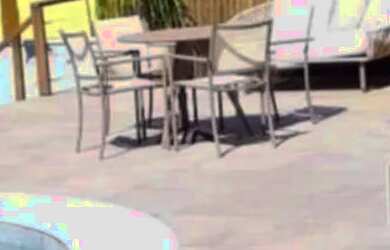 Imagem: A casa possui 5 Dormitórios, 5 Banheiros, 2 Vagas na garagem