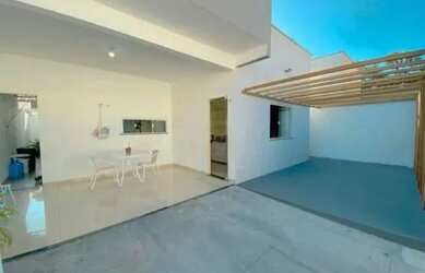 Imagem: A casa em condomínio possui 3 Dormitórios, 2 Banheiros, 2