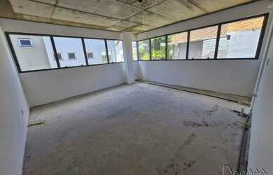 Imagem 2: Escritório à venda no bairro Hamburgo Velho com 40 m² de área útil...