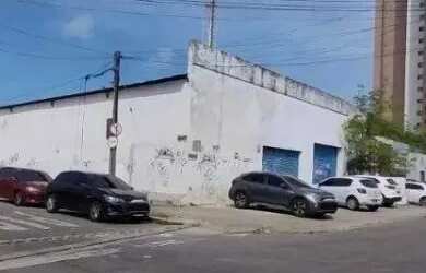 Imagem: O depósito possui 596m² de Área, Imóvel novo e está localizado