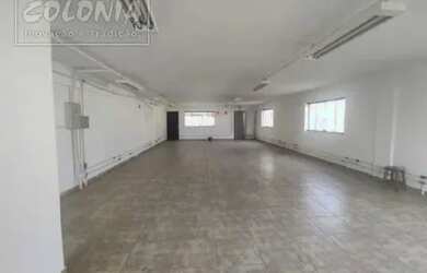 Imagem: O depósito possui 1 Vaga na garagem, 134m² de Área e está