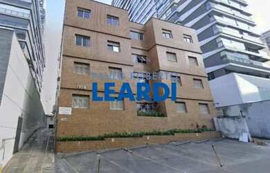 Imagem: O depósito possui 1 Vaga na garagem, 120m² de Área e está