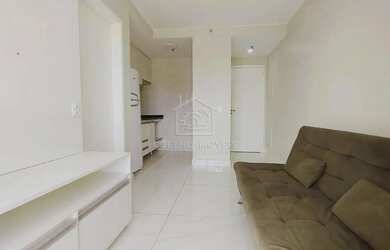 Imagem: A kitnet possui 1 Dormitório, 1 Banheiro, 1 Vaga na garagem