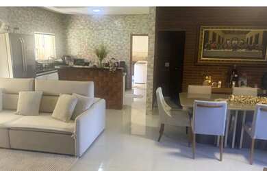 Imagem: A casa em condomínio possui 3 Dormitórios, 3 Banheiros, 3