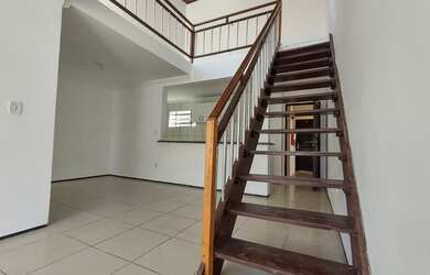 Imagem 3: Apto cobertura130 m² Cond Barramar I Calhau 05 qtos s/ 02 suítes 03...