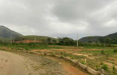 Imagem: O terreno possui 261m² de Área e está localizado em Xerém