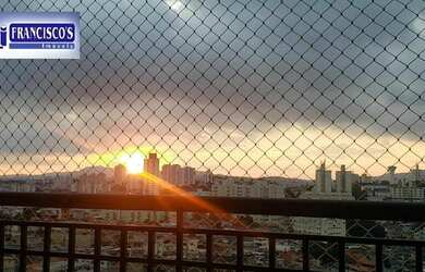 Imagem: O apartamento possui 3 Dormitórios, 2 Banheiros, 2 Vagas na