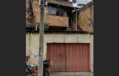 Imagem: A casa possui 2 Dormitórios, 1 Banheiro, 360m² de Área e