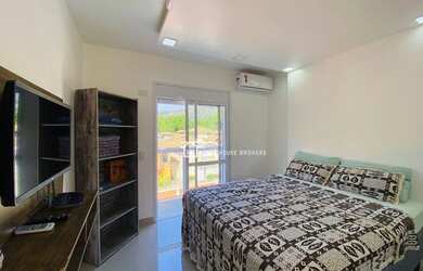 Imagem: O studio possui 2 Dormitórios, 2 Banheiros, 1 Vaga na garagem