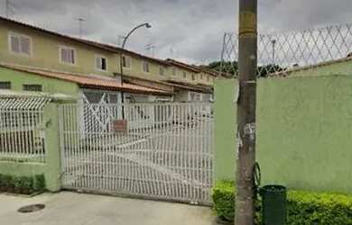 Imagem: A casa em condomínio possui 2 Dormitórios, 2 Banheiros, 1