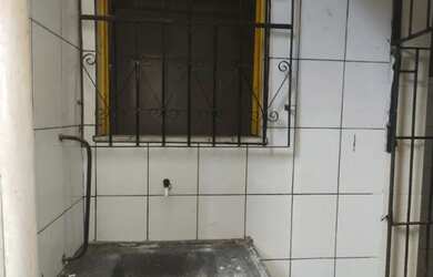 Imagem: A casa possui 1 Dormitório, 1 Banheiro, 20m² de Área e está