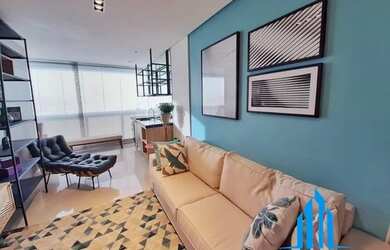 Imagem: O apartamento possui 2 Dormitórios, 1 Banheiro, 1 Vaga na garagem