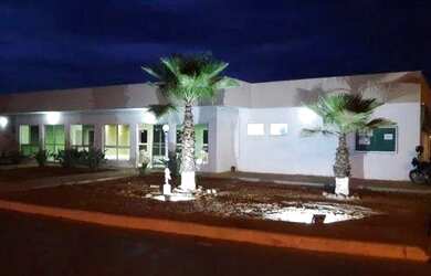 Imagem: A casa em condomínio possui 2 Dormitórios, 1 Banheiro, 2 Vagas